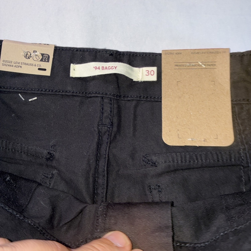 Levi's 94 Baggy Wide Leg Cargo Pants Women's W30 L32 Black NWT - Picture 6 of 14